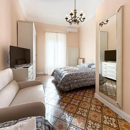 Palazzo La Rosa Alojamento de Acomodação e Pequeno-almoço