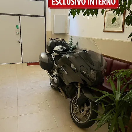 Alojamento de Acomodação e Pequeno-almoço Palazzo La Rosa