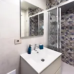 Palazzo La Rosa Bed and breakfast