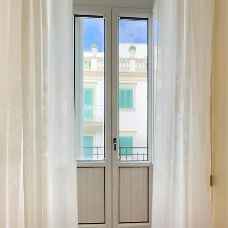 Palazzo La Rosa 3*