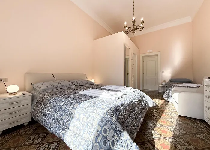 ベッド・アンド・ブレックファスト Palazzo La Rosa 3*