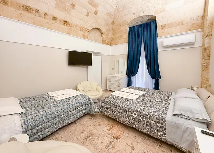 Palazzo La Rosa Alojamento de Acomodação e Pequeno-almoço 3*
