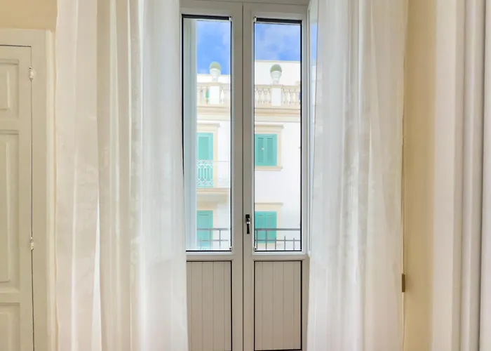 Palazzo La Rosa 3*