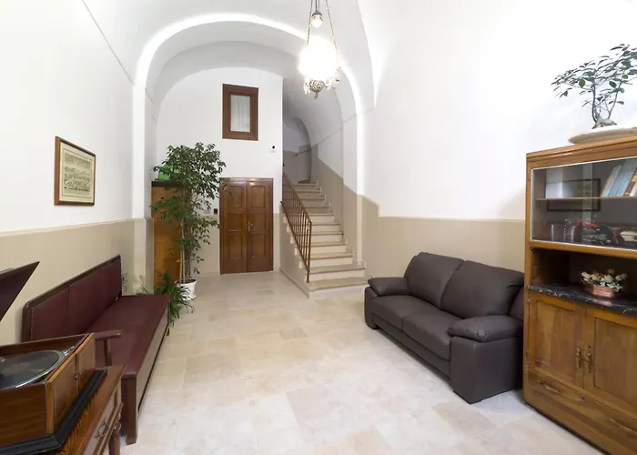 Alojamento de Acomodação e Pequeno-almoço Palazzo La Rosa